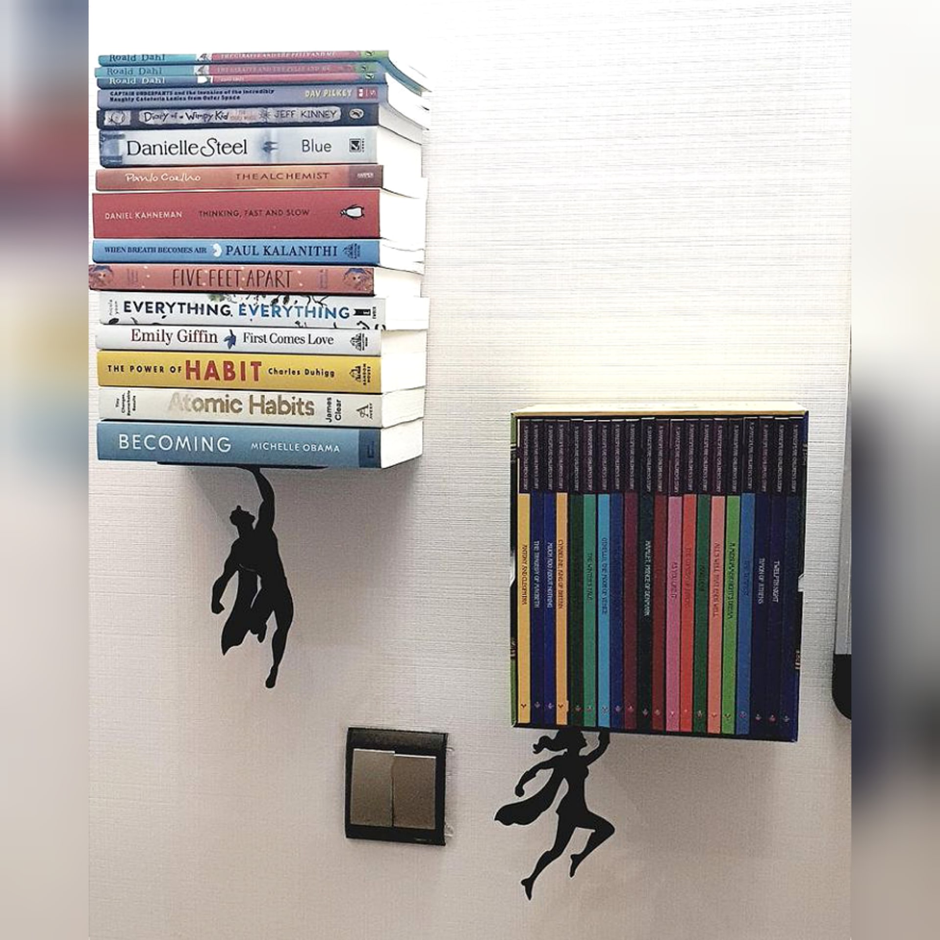 نگهدارنده دیواری کتاب نیتا متال طرح سوپرمن