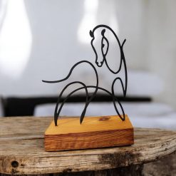 تندیس مینیمال نیتا متال طرح اسب