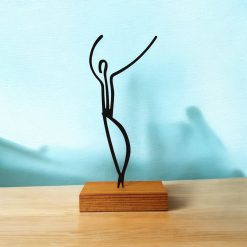 تندیس مینیمال نیتا متال طرح پسرک