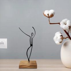 تندیس مینیمال نیتا متال طرح پسرک