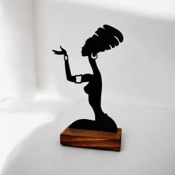 تندیس مینیمال نیتا متال طرح موآنا