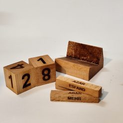 تقویم رومیزی چوبی نیتا متال مدل مکعبی