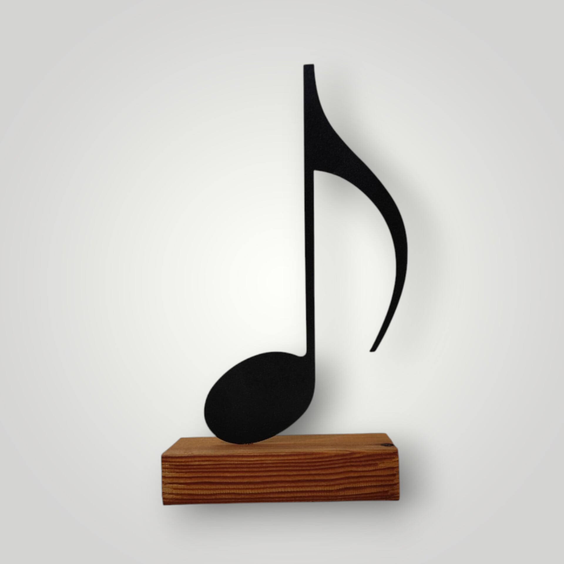 تندیس مینیمال نیتا متال طرح نت موسیقی چنگ